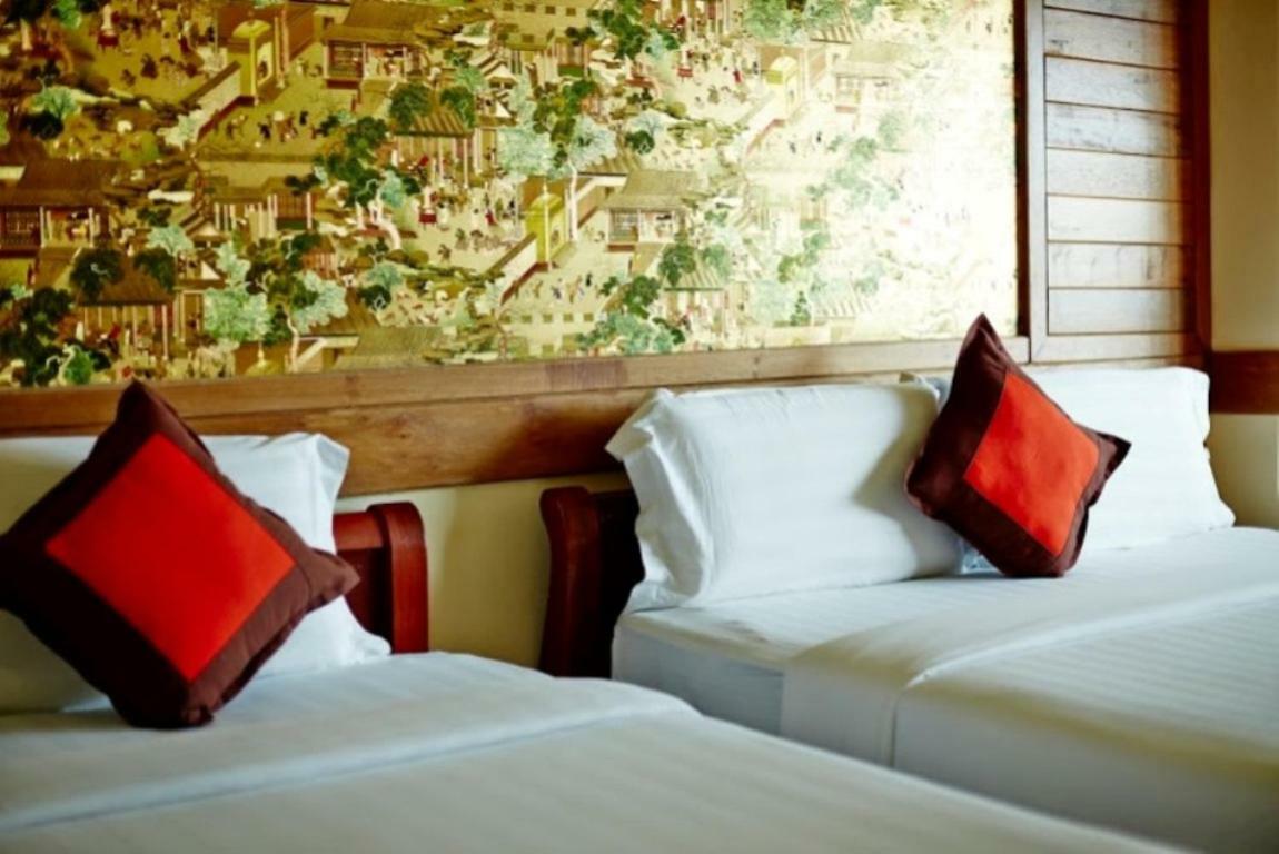 Ease Jomtien Hotel Exterior foto