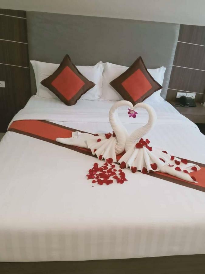 Ease Jomtien Hotel Exterior foto